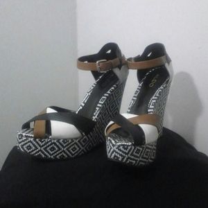 Aldo wedges size 10